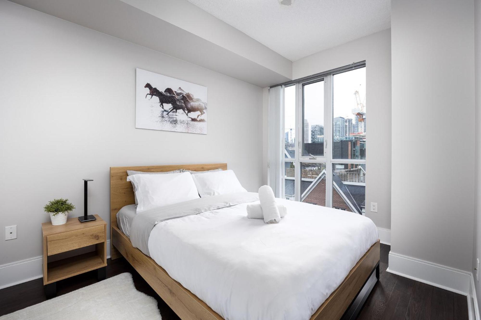 Dwtn Condo Near Cn Tower! W/ Free Parking 多伦多 外观 照片