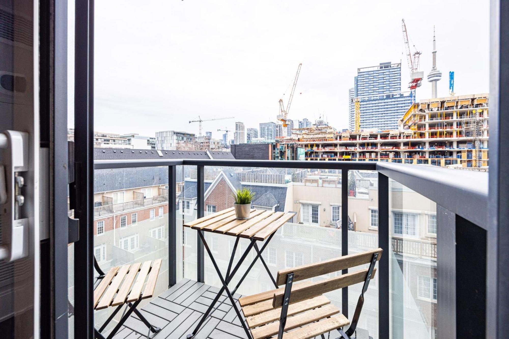 Dwtn Condo Near Cn Tower! W/ Free Parking 多伦多 外观 照片